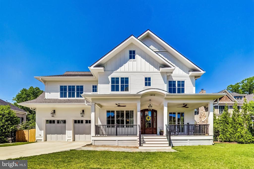 1413 Kurtz Rd in McLean, VA - Building Photo