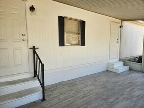 922 S Sunfish Ave in Inverness, FL - Foto de edificio - Building Photo