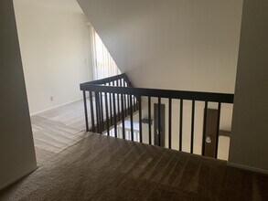 2220 E Murray Holladay Rd in Holladay, UT - Building Photo - Building Photo