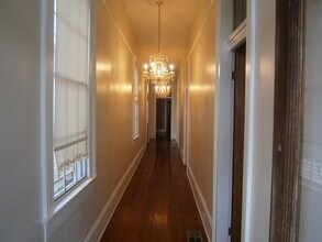 220 Amelia St in Gretna, LA - Building Photo - Building Photo