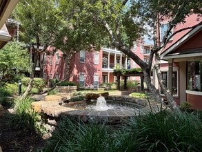 2400 McCue Rd, Unit 446 in Houston, TX - Building Photo - Building Photo