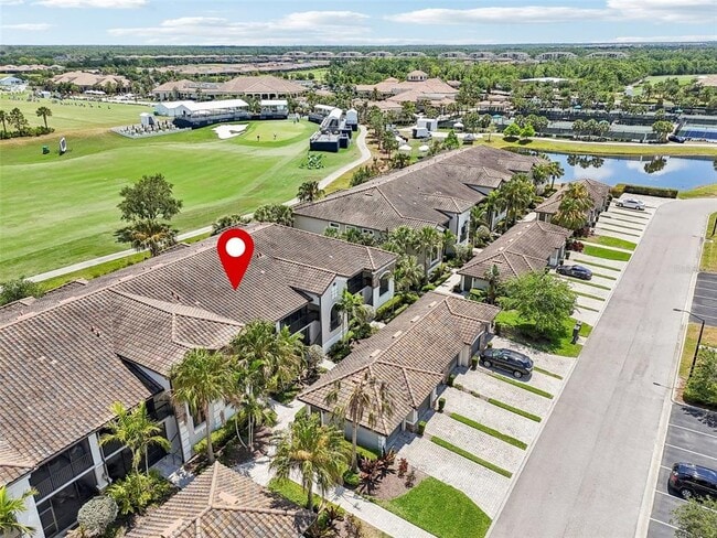 property at 5528 Palmer Cir
