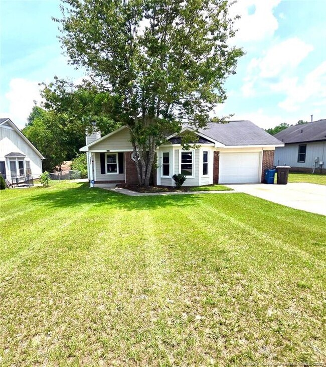 1615 Winnabow Dr in Fayetteville, NC - Building Photo - Building Photo