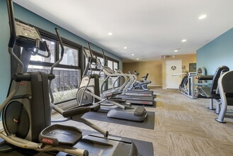 Fairhaven in Santa Ana, CA - Building Photo - Building Photo