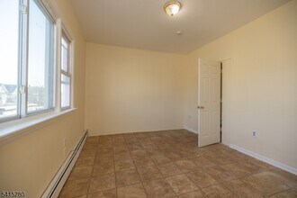 450 3rd Ave in Elizabeth, NJ - Building Photo - Building Photo