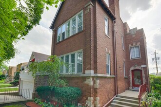 10508 S Claremont Ave in Chicago, IL - Building Photo - Building Photo