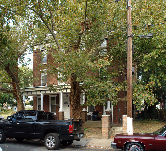 1827-1829 Kinsey St in Philadelphia, PA - Foto de edificio - Building Photo