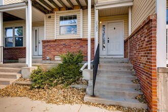 17293 E Ford Dr in Aurora, CO - Foto de edificio - Building Photo