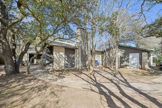 11906 Broad Oaks Dr in Austin, TX - Building Photo - Building Photo