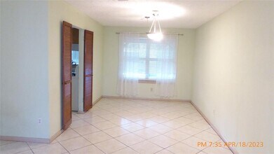 9402 Towerstone Dr in Spring, TX - Building Photo - Building Photo