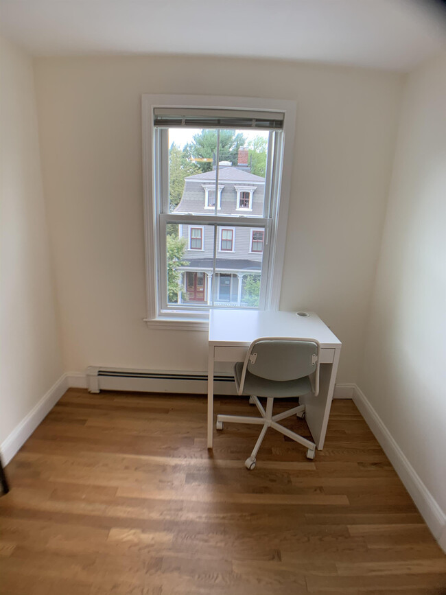 property at 4 Brewer St
