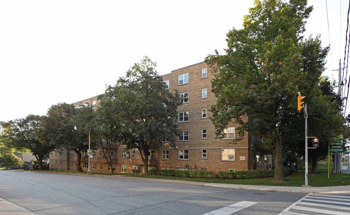 The Courtyards of Upper Forest Hill in Toronto, ON - Building Photo