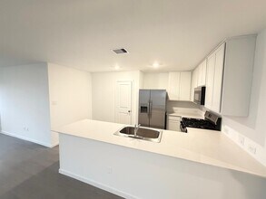 2822 Cedar Rock St in League City, TX - Building Photo - Building Photo