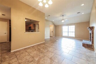 2313 Crestview Ln in Rowlett, TX - Building Photo - Building Photo