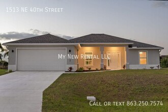 1513 NE 40th St in Cape Coral, FL - Foto de edificio - Building Photo