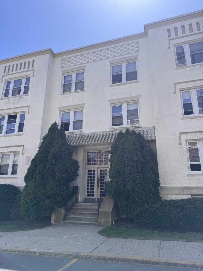 6 Radcliffe Rd, Unit 1 in Boston, MA - Building Photo - Building Photo