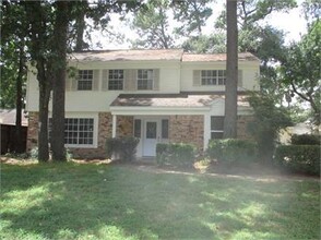 18023 Rolling Creek Dr in Houston, TX - Building Photo - Building Photo