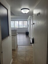 9143 SW 77th Ave, Unit B708 in Miami, FL - Foto de edificio - Building Photo