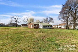 7484 Turkey Trot Drive in Stanley, NC - Building Photo - Building Photo