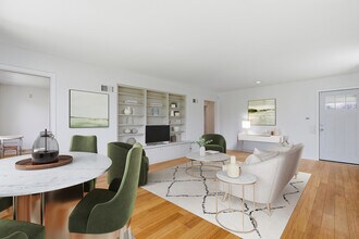 8144 N Kildare Ave in Skokie, IL - Building Photo - Building Photo