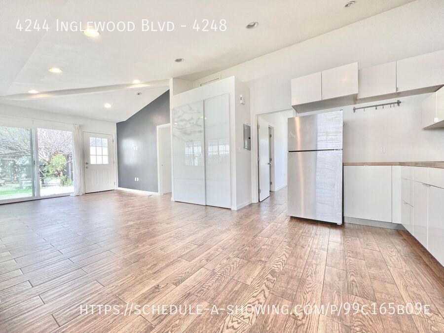 4244 Inglewood Blvd in Los Angeles, CA - Building Photo