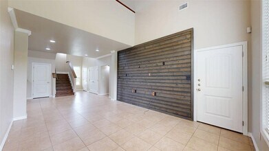 1102 Milner Dr in College Station, TX - Foto de edificio - Building Photo