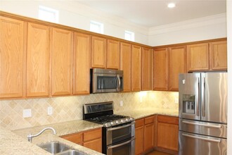 5725 Kansas St in Houston, TX - Building Photo - Building Photo