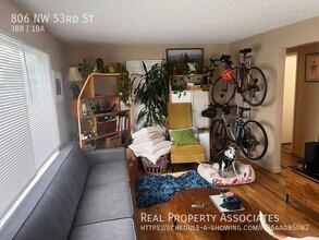 806 NW 53rd St in Seattle, WA - Building Photo - Building Photo
