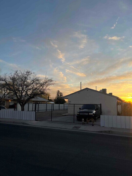 511 Utah St SE-Unit -511 in Albuquerque, NM - Building Photo