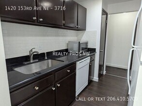 1420 153rd Ave NE in Bellevue, WA - Building Photo - Building Photo