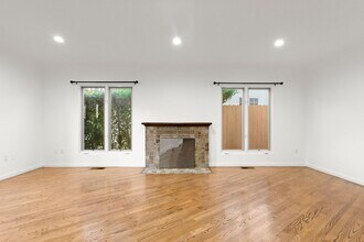 900 Havenhurst Dr in West Hollywood, CA - Building Photo - Building Photo