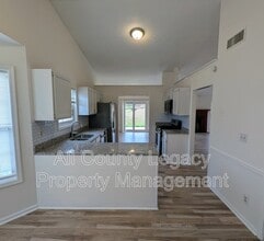 2371 Bankston Cir in Snellville, GA - Building Photo - Building Photo