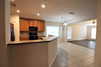 4612 Meridian Park Dr in Pearland, TX - Building Photo - Building Photo