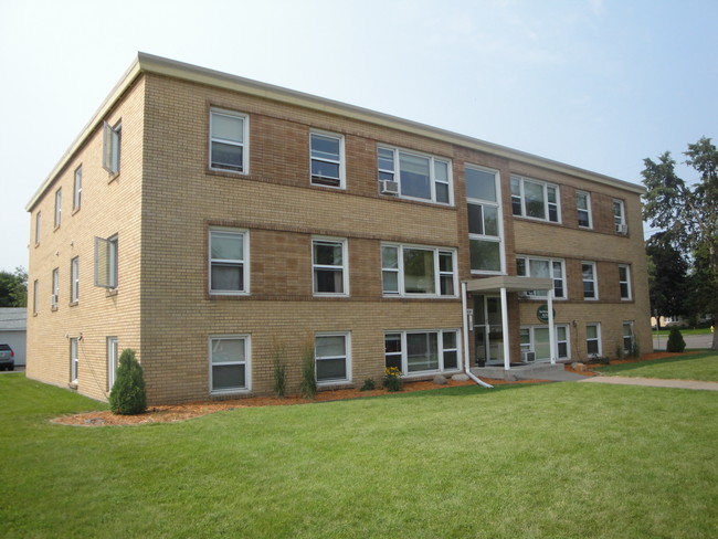 Rose Park Apartments in Roseville, MN - Foto de edificio - Building Photo