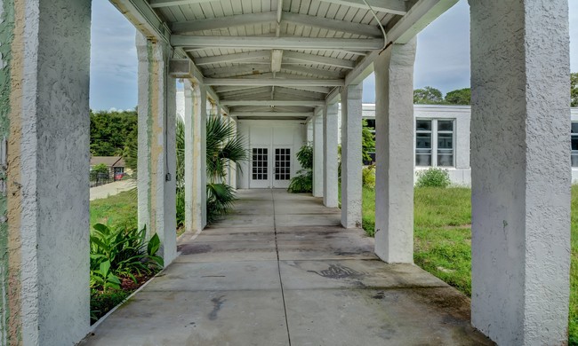 BOSTON AVENUE SCHOOL in DeLand, FL - Building Photo - Building Photo