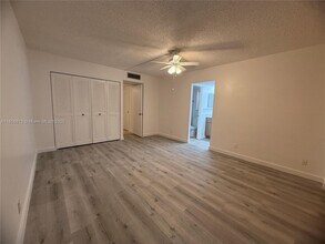 20441 NE 30th Ave in Aventura, FL - Building Photo - Building Photo