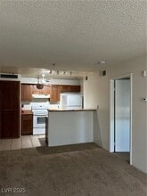 1381 E University Ave. in Las Vegas, NV - Building Photo - Building Photo