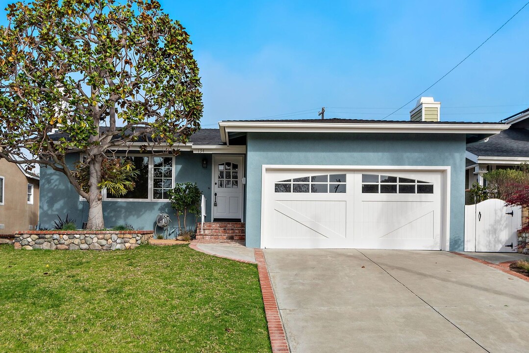 134 Esplanade in San Clemente, CA - Building Photo