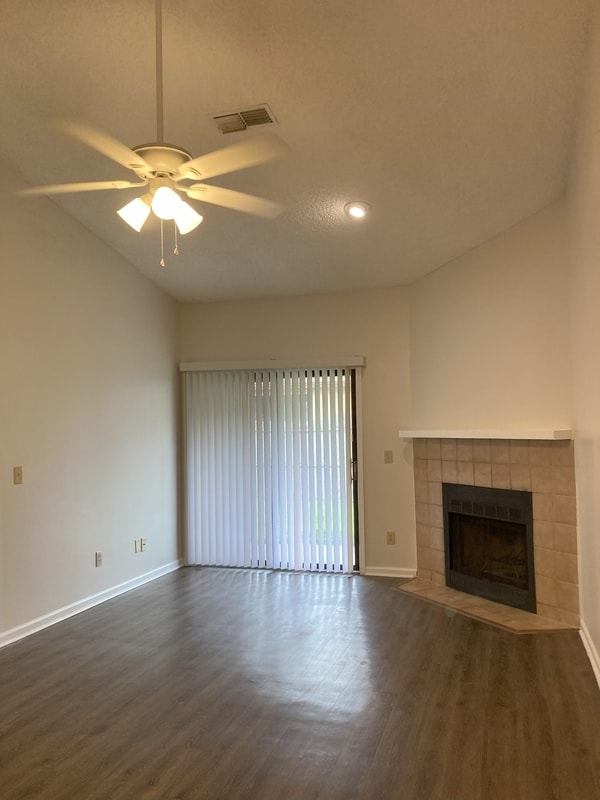 1290 Jefferson Ave in Orange Park, FL - Building Photo - Building Photo