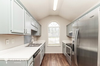 219 Falcon Cove in Brandon, MS - Foto de edificio - Building Photo