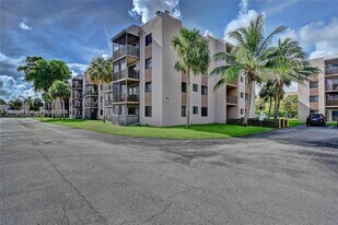 3730 N Pine Island Rd in Sunrise, FL - Building Photo