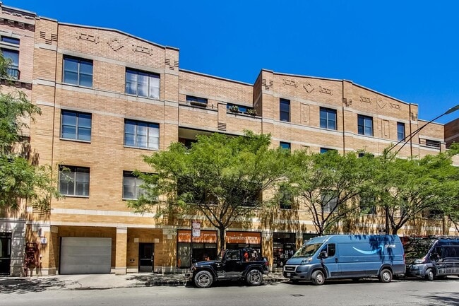 property at 2040 W Belmont Ave