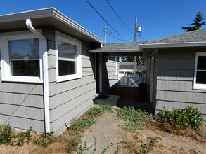 615 S Washington St in Port Angeles, WA - Building Photo - Building Photo