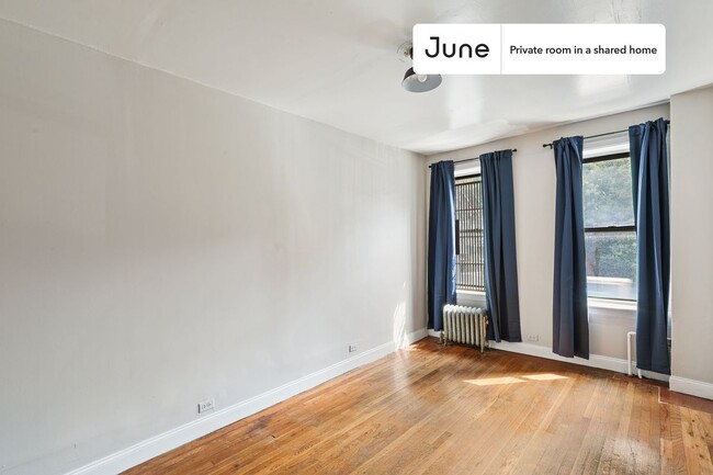 Private bedroom in 4 bed/1 bath Home in New York, NY - Building Photo - Building Photo