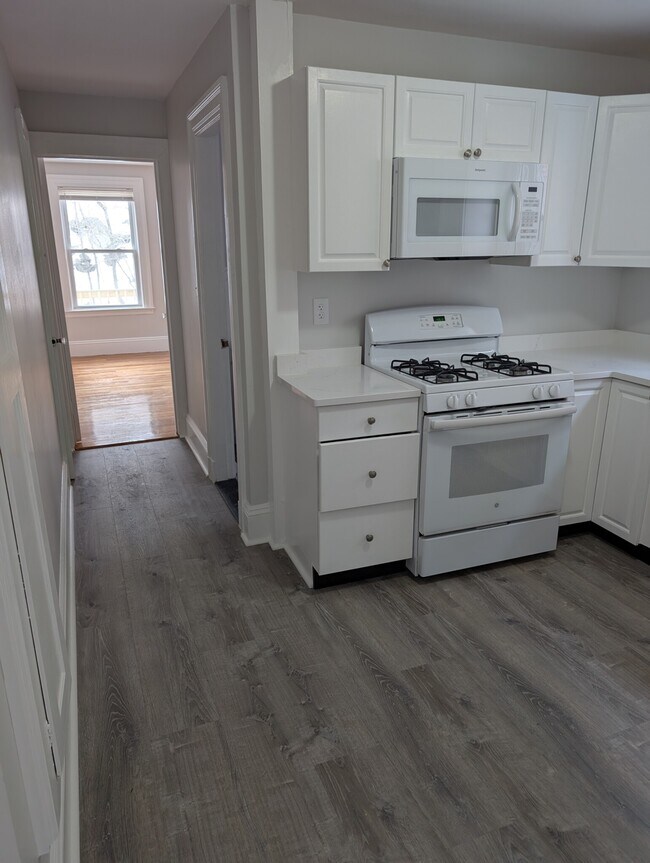 233 Fellsway E, Unit 3 in Malden, MA - Building Photo - Building Photo