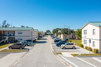 Garden Apartments in Melbourne, FL - Building Photo - Building Photo