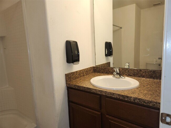 303 Pine Mist Ln in Conroe, TX - Building Photo - Building Photo