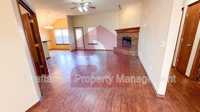 1704 January Pl in Moore, OK - Building Photo - Building Photo
