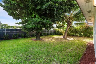 1428 NE 153rd Terrace in North Miami Beach, FL - Building Photo - Building Photo