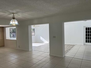 41 Cooper Lane in Palm Coast, FL - Building Photo - Building Photo